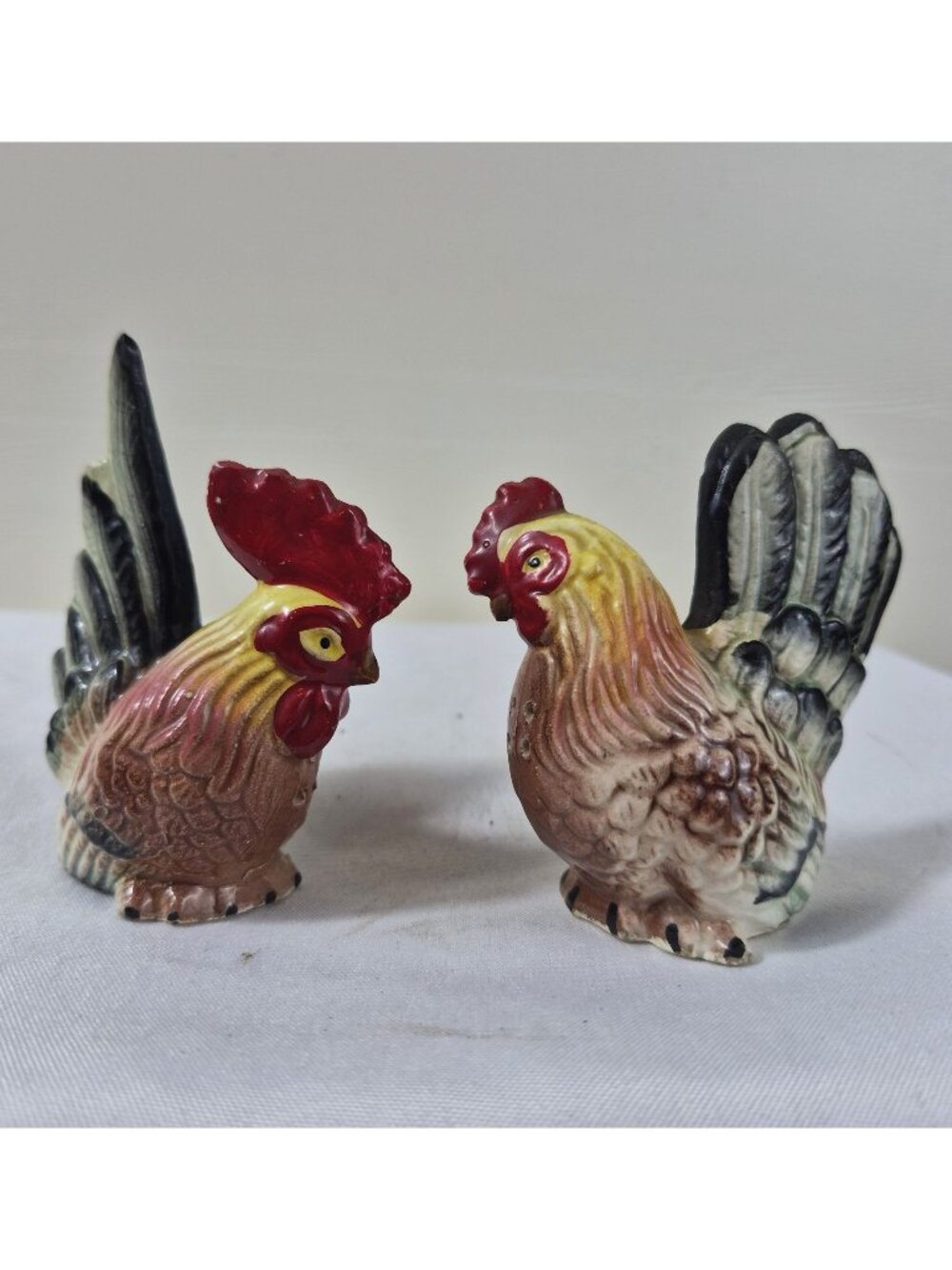 Vintage Japan Rooster Chicken Salt & Pepper Shakers Hand-Painted Ceramic 3"